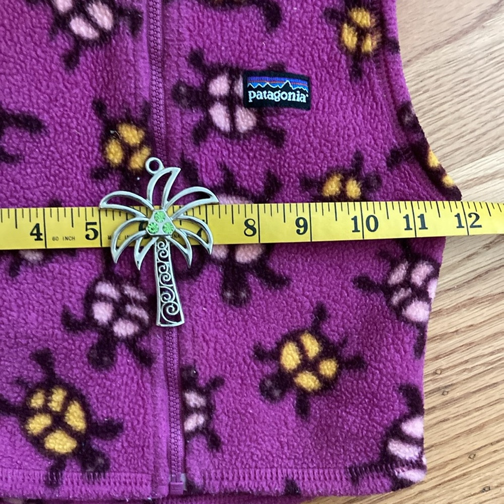 Patagonia Purpley-pink Turtle Fleece Vest - Picture 7 of 8